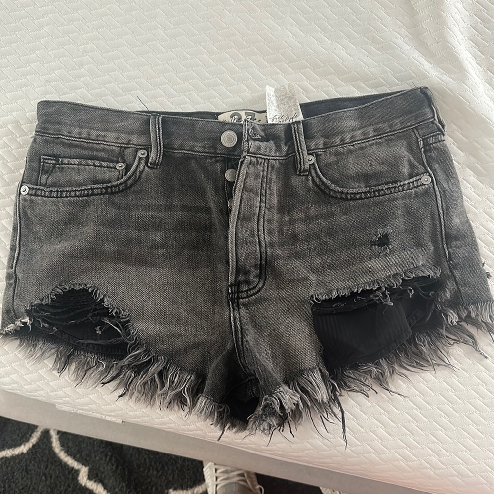 Free people jean shorts, size 27